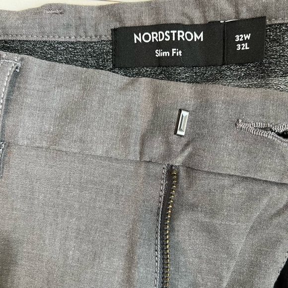 Flat front slim fit chinos - Picture 4 of 4